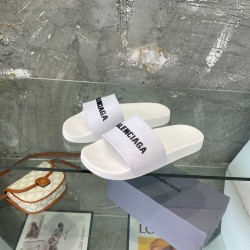 발렌시아가 2022 남여공용 슬리퍼 BL011 SH-R