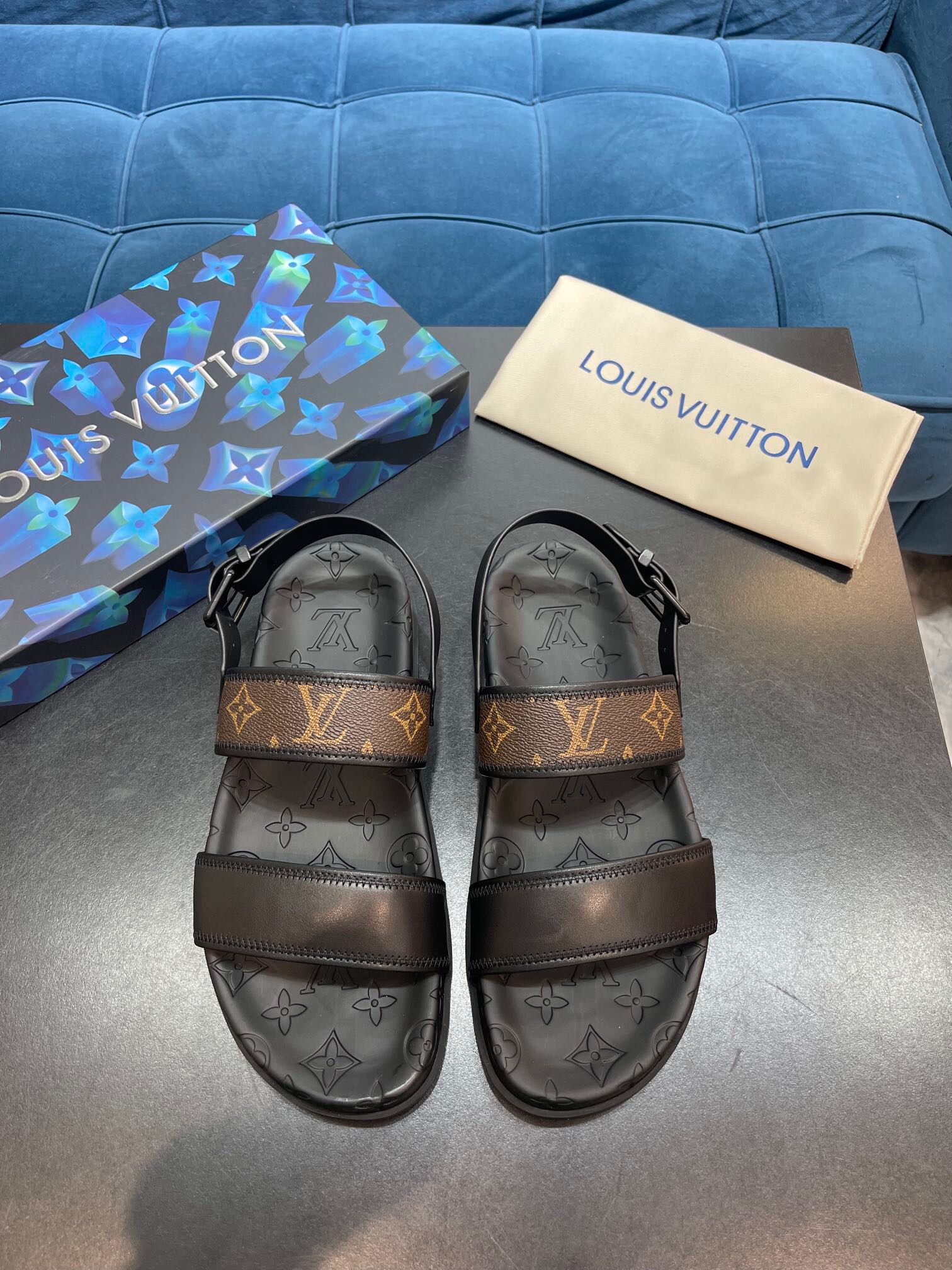 루이비통 2022 남성용 샌들 LV064 SH-H