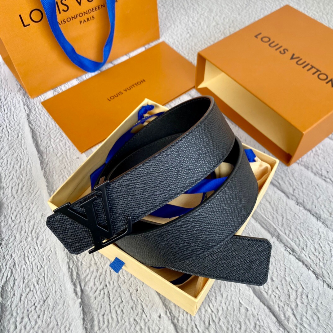 루이비통 2022 남성용 벨트 LV020 BT1