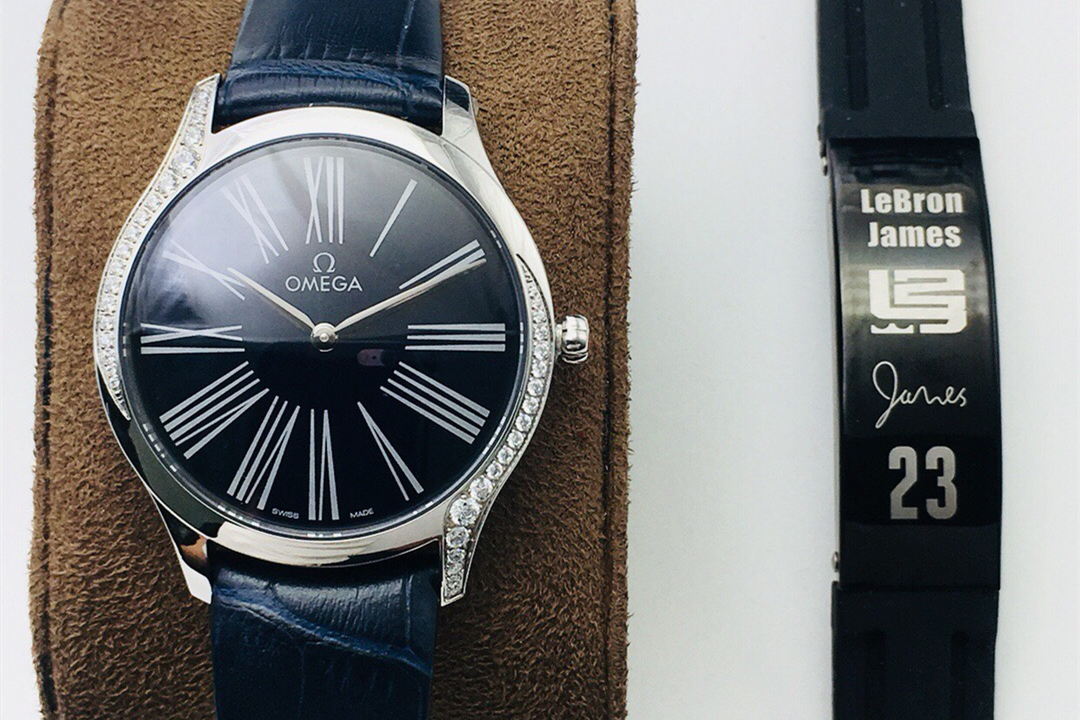 OMEGA  오메가 여성용 시계 WA746 TM