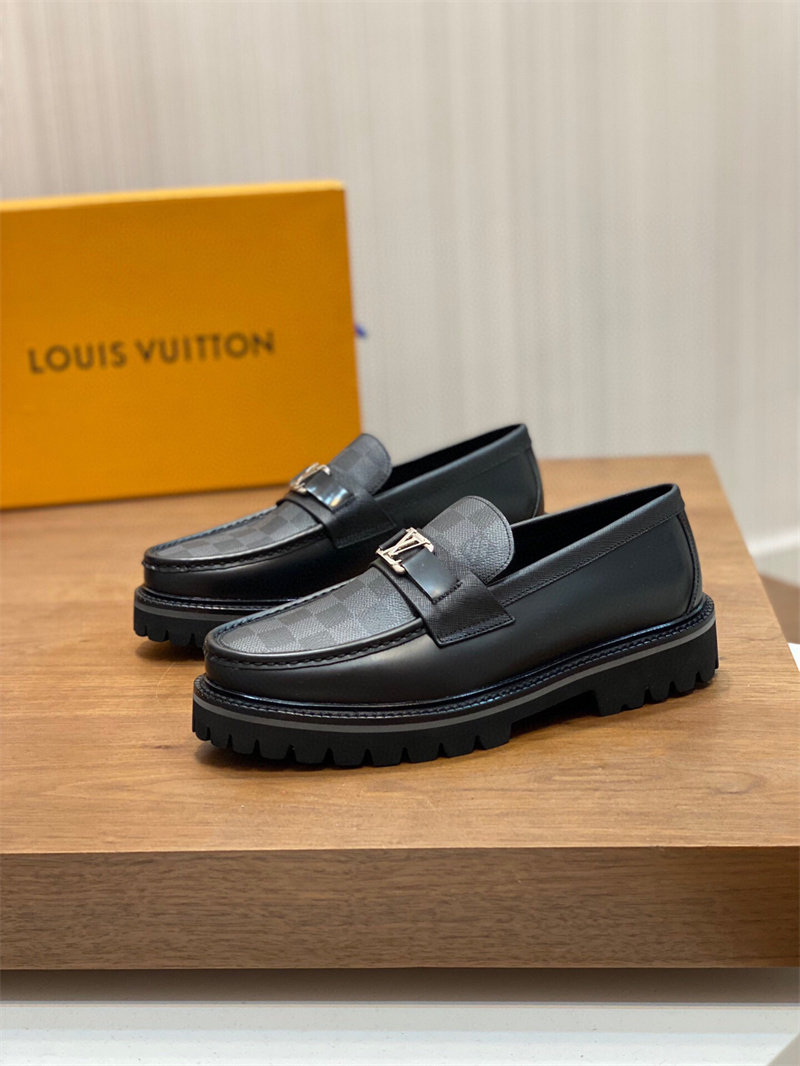 루이비통 2023 남성용 로퍼 LV301 SH-E