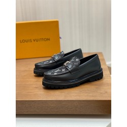 루이비통 2023 남성용 로퍼 LV302 SH-E