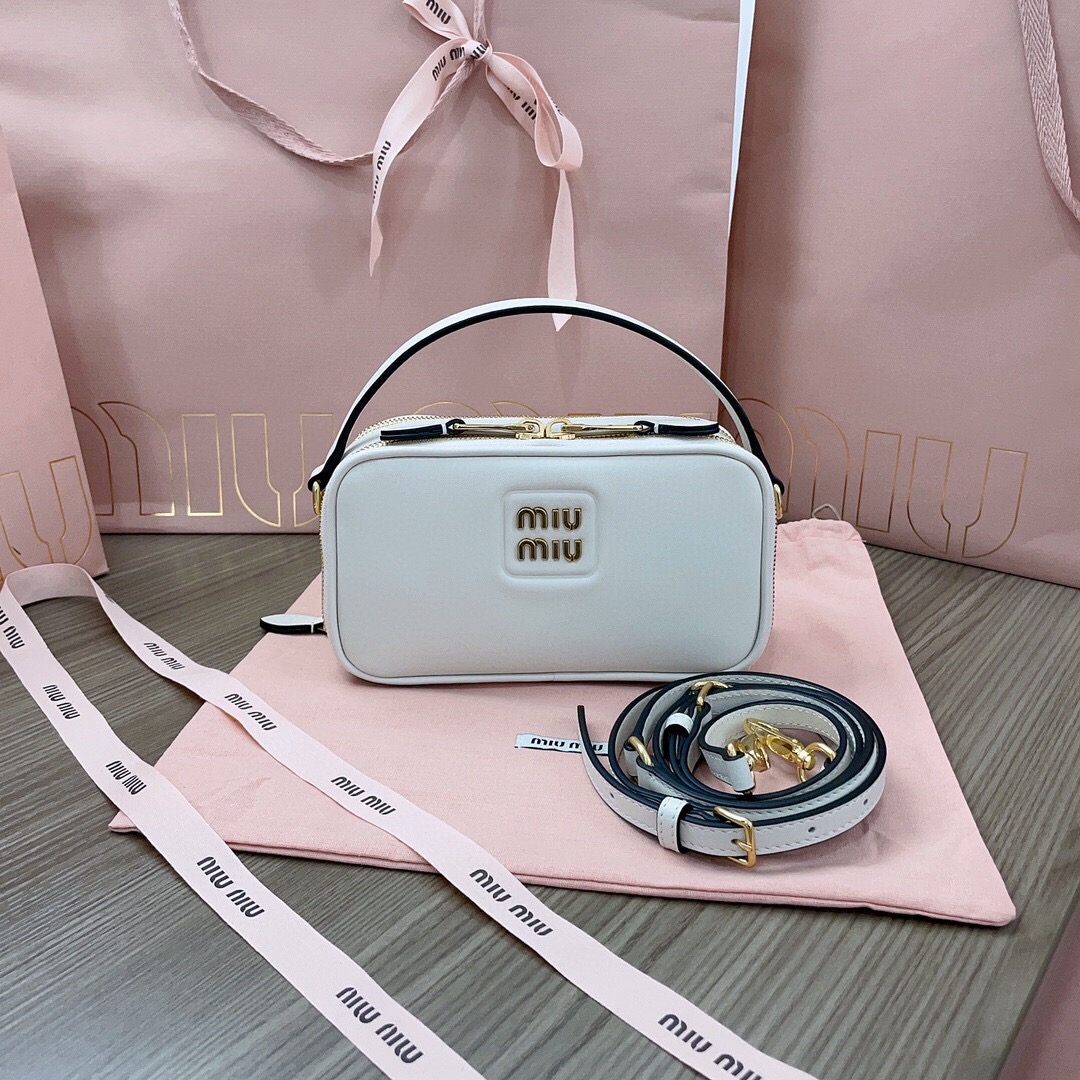 미우미우 숄더백 5BH229 PD1-B