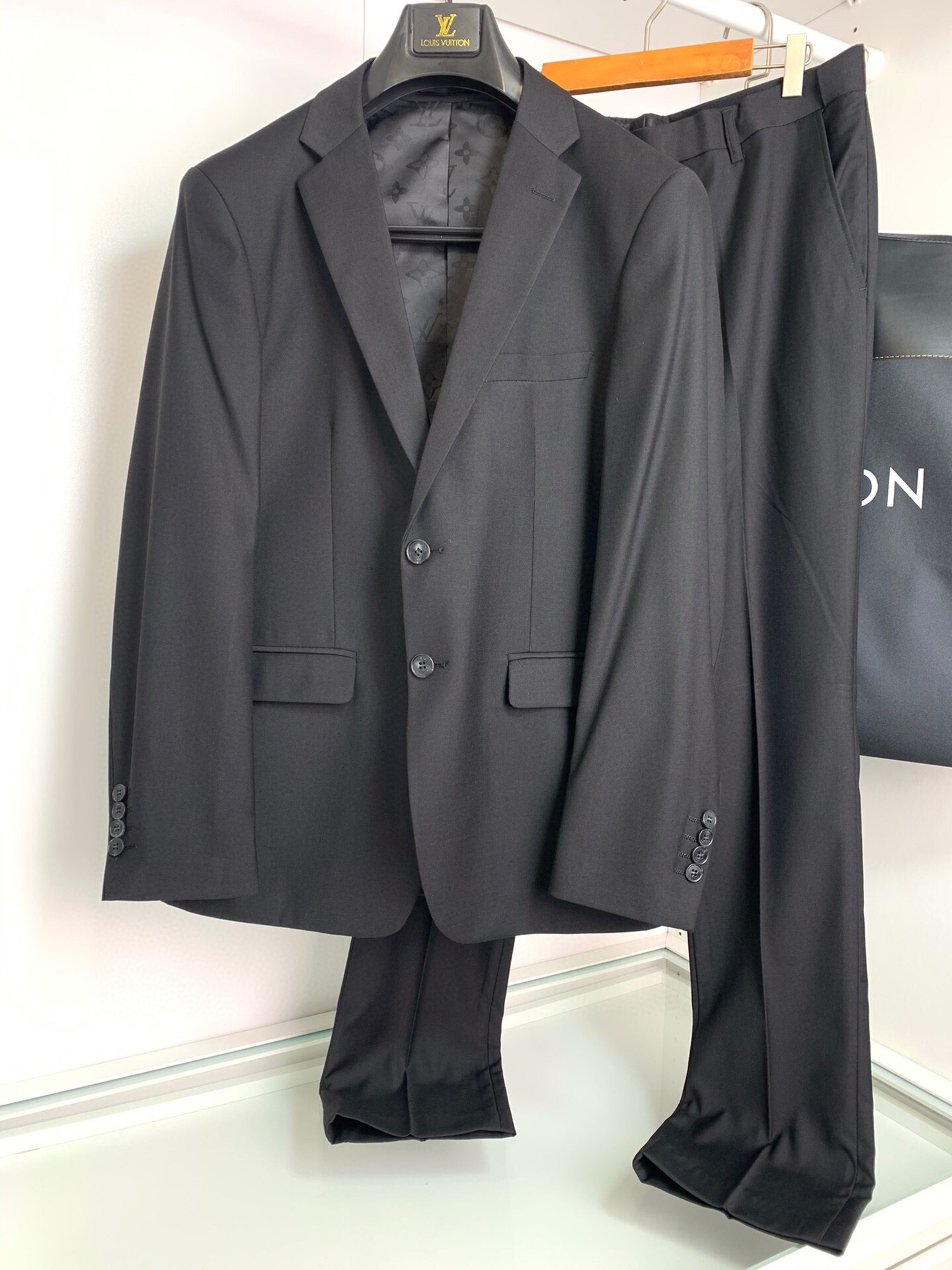 루이비통 2024 남성용 수트세트 LV968 YB