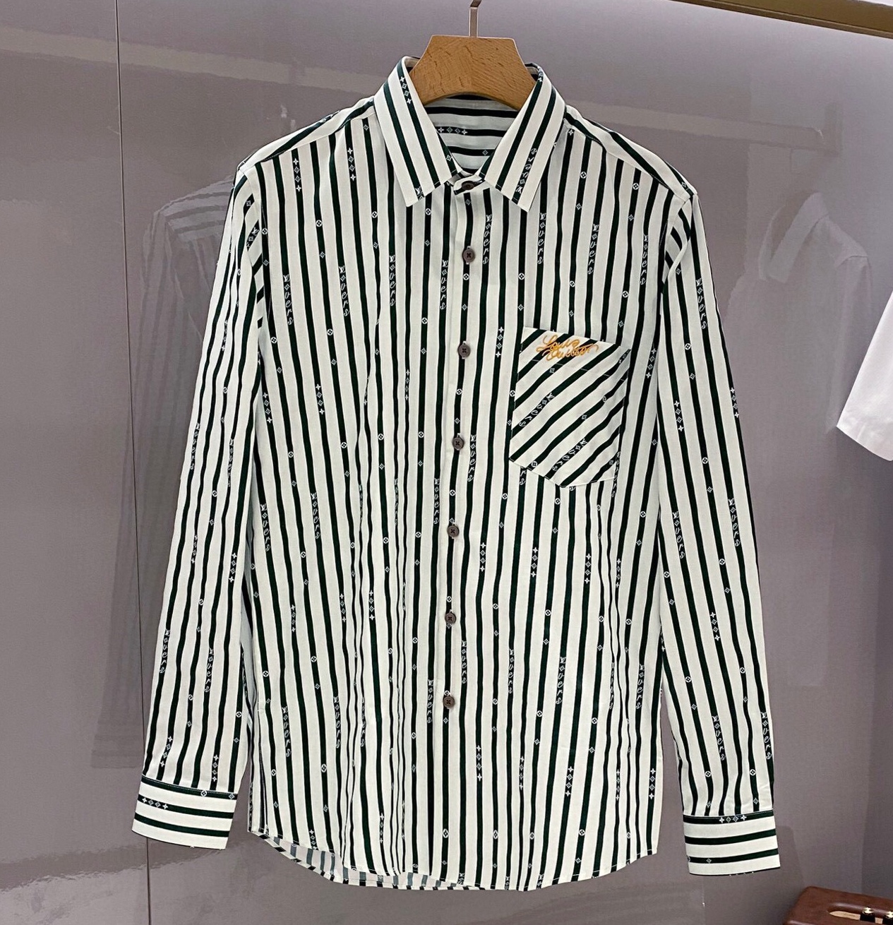 루이비통 2025 남성용 셔츠 LV1587 HD