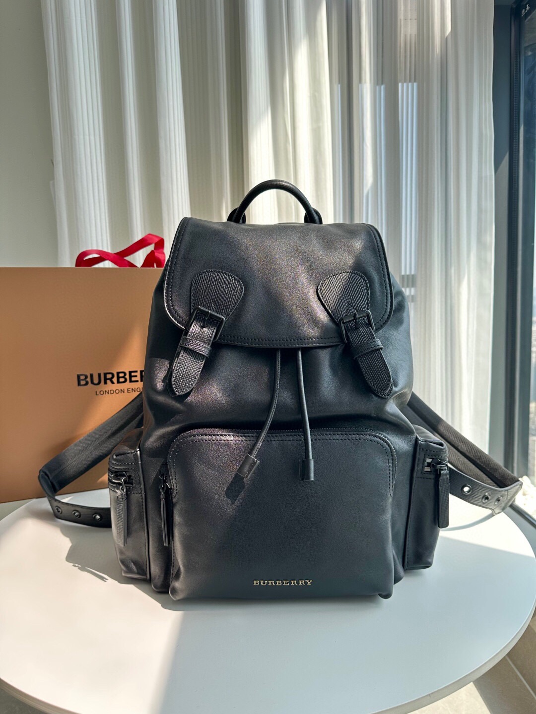 버버리 AVIATOR  로고 가죽 백팩 BU006 NMW