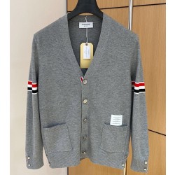 톰브라운 2025 남성용 울혼방 가디건 TB1138 PD