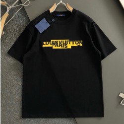 루이비통 2025 남성용 반팔티 LV1679 YB