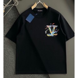 루이비통 2025 남성용 반팔 LV1780 YB 2컬러