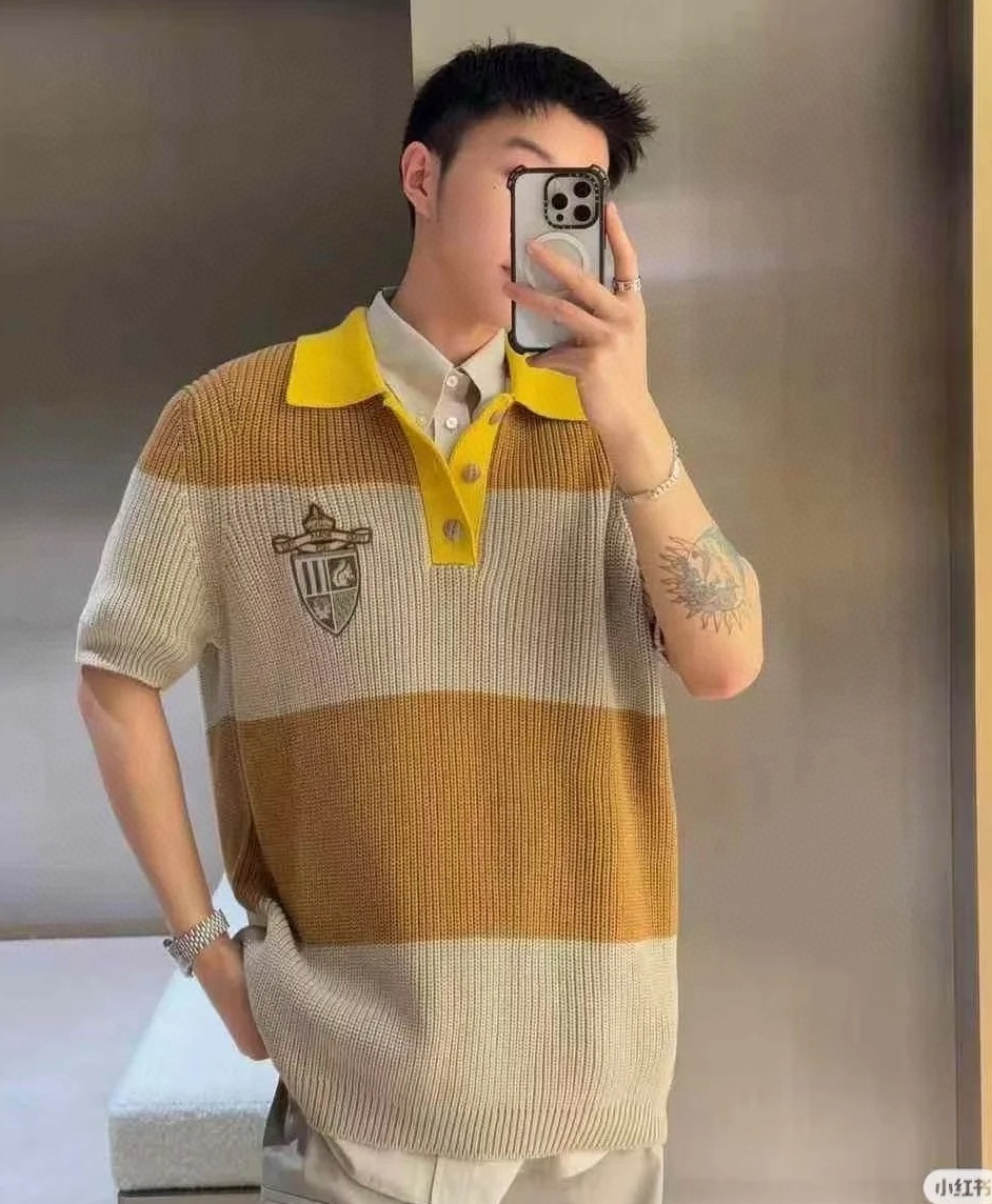 [홍콩명품,FENDI] 펜디 25SS 로고 카라 자수 니트 반팔 티셔츠 FD539 HD, 홍콩명품의류,구매대행,온라인명품