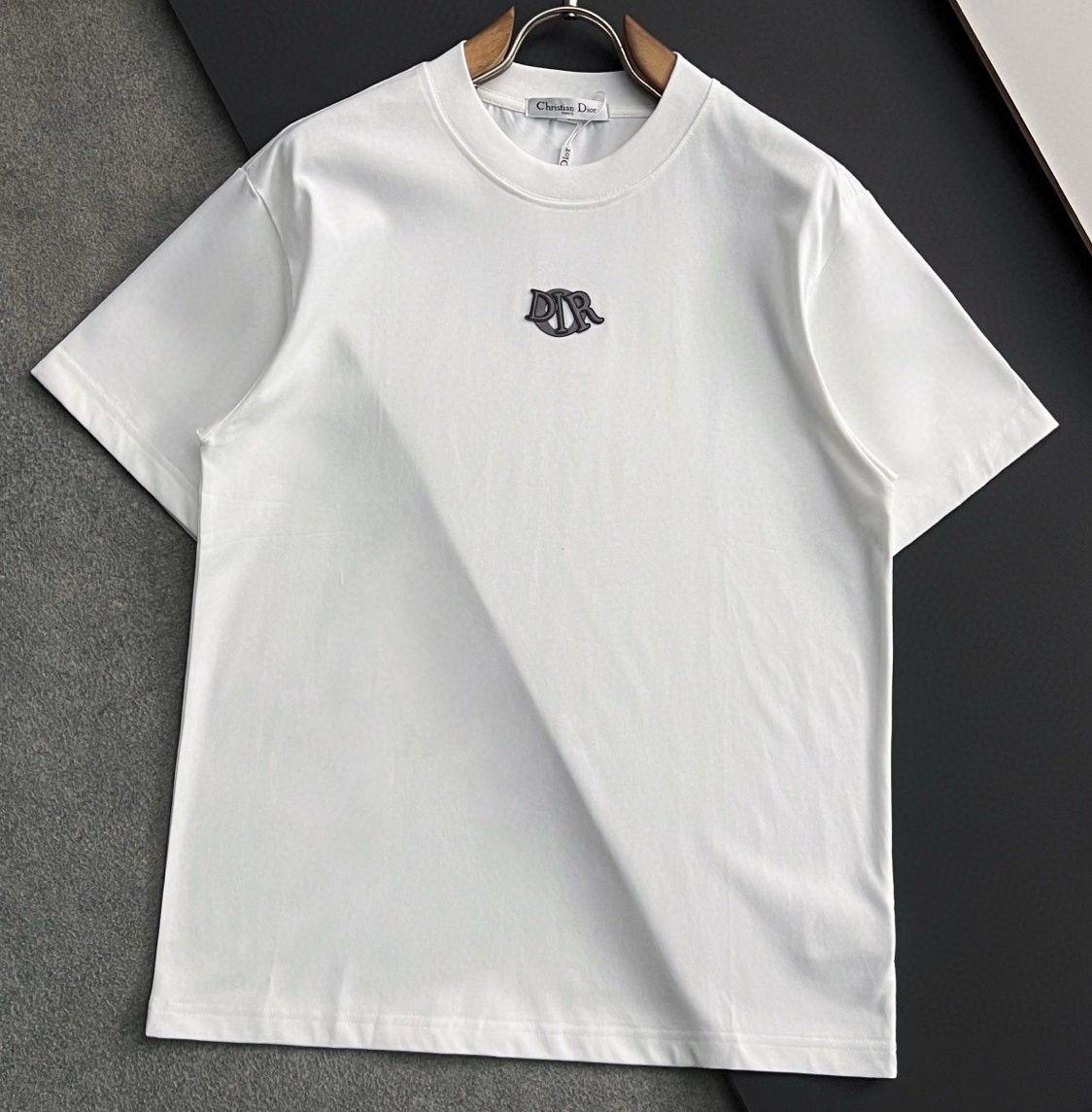 [홍콩명품.Christian Dior]크리스챤 디올 2025 남성용 반팔 CD844 YB 2컬러 홍콩명품의류,구매대행,온라인명품