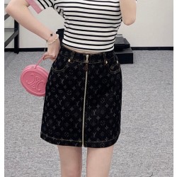 [홍콩명품.Louis Vuitton]루이비통  2025 여성용 스커트 WA5596 JS-A  홍콩명품의류,구매대행,온라인명품