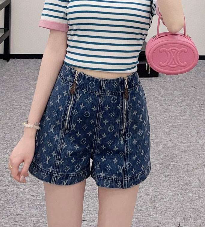 [홍콩명품.Louis Vuitton/루이비통  2025 여성용 반바지 WA5623 JS-A  홍콩명품의류,구매대행,온라인명품