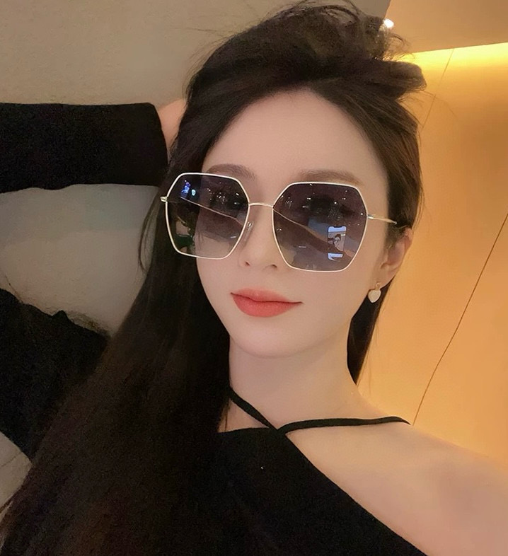 [홍콩명품.Gucci] 구찌 25SS 로고 연예인 여자 남자 선글라스 GU046 SG1-A, 홍콩명품쇼핑몰,쇼핑몰,해외직구,구매대행