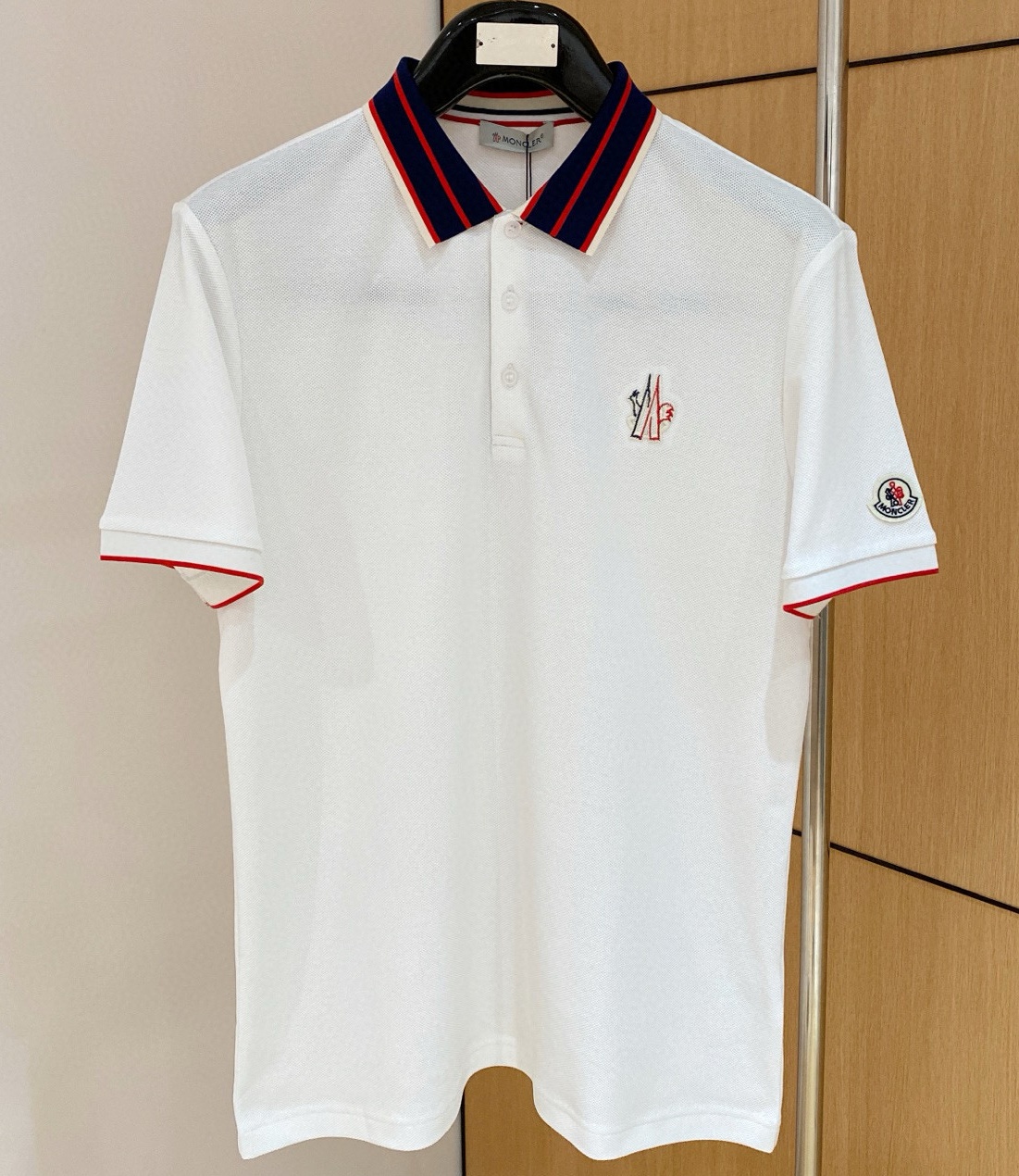[홍콩명품.MONCLER] 몽클레어 2025 남성용 폴로반팔티 MQ1283 YB 홍콩명품의류,구매대행,온라인명품