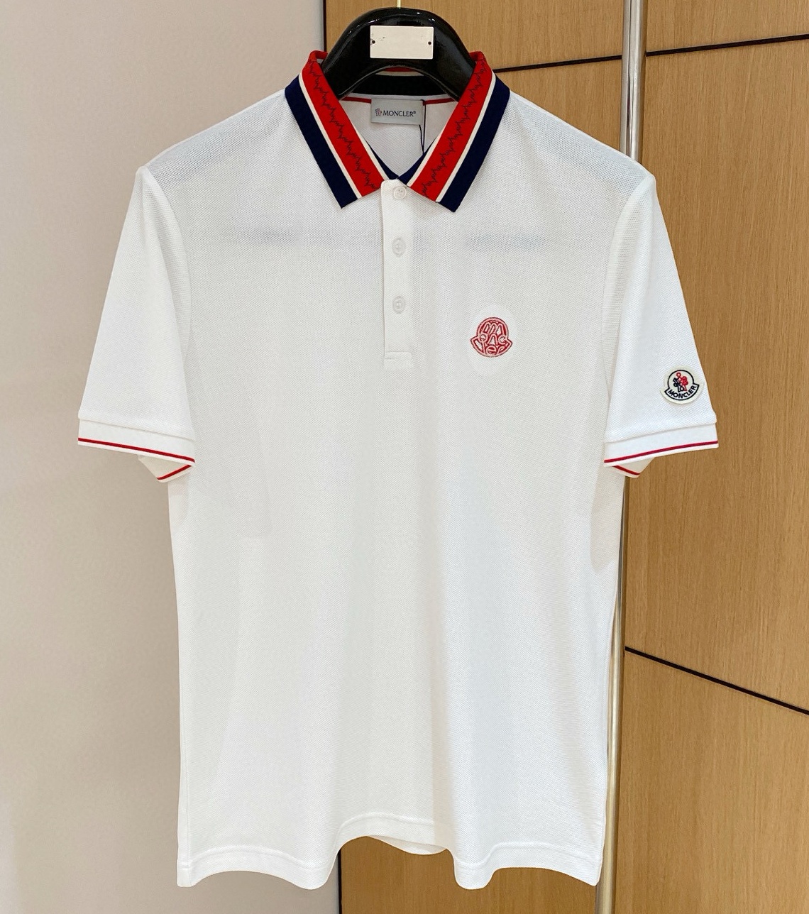 [홍콩명품.MONCLER] 몽클레어 2025 남성용 폴로반팔티 MQ1286 YB 홍콩명품의류,구매대행,온라인명품