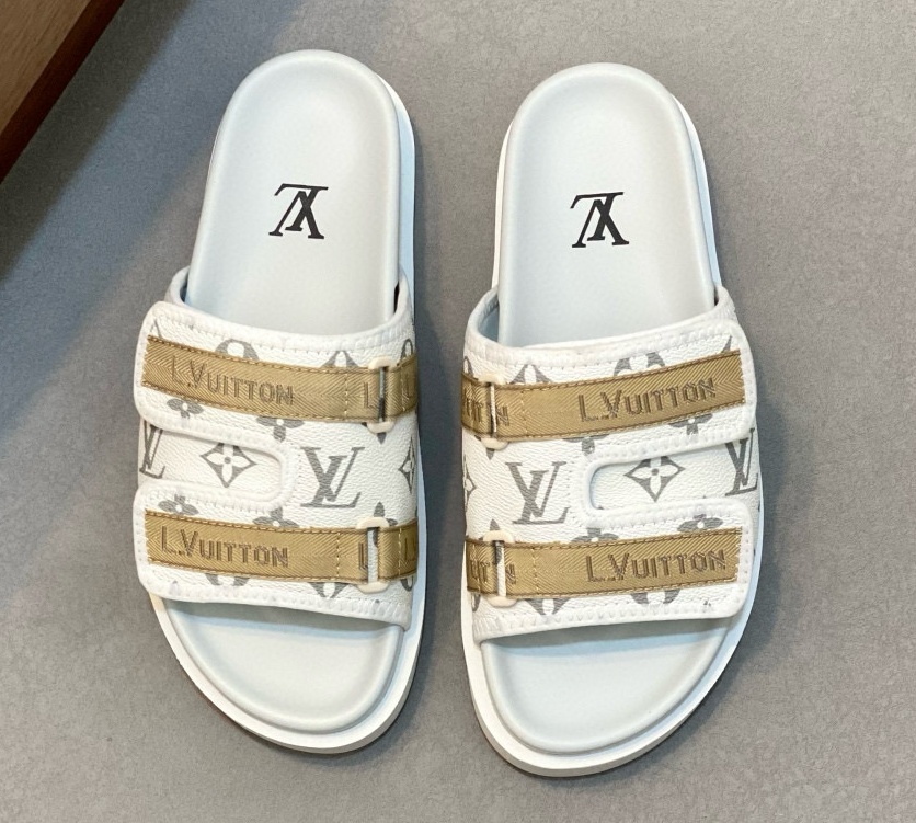 [홍콩명품.Louis Vuitton] 루이비통 2025 남성용 슬리퍼 LV764 SH-E 홍콩명품의류,구매대행,온라인명품