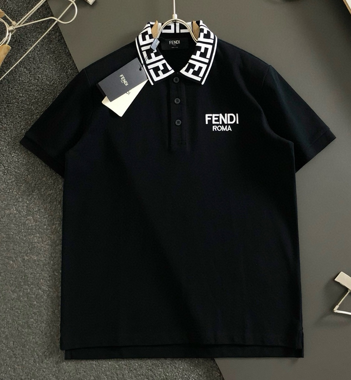 [홍콩명품,FENDI] 펜디2025 남성용 반팔티 FD568 YB 2컬러 홍콩명품의류,구매대행,온라인명품