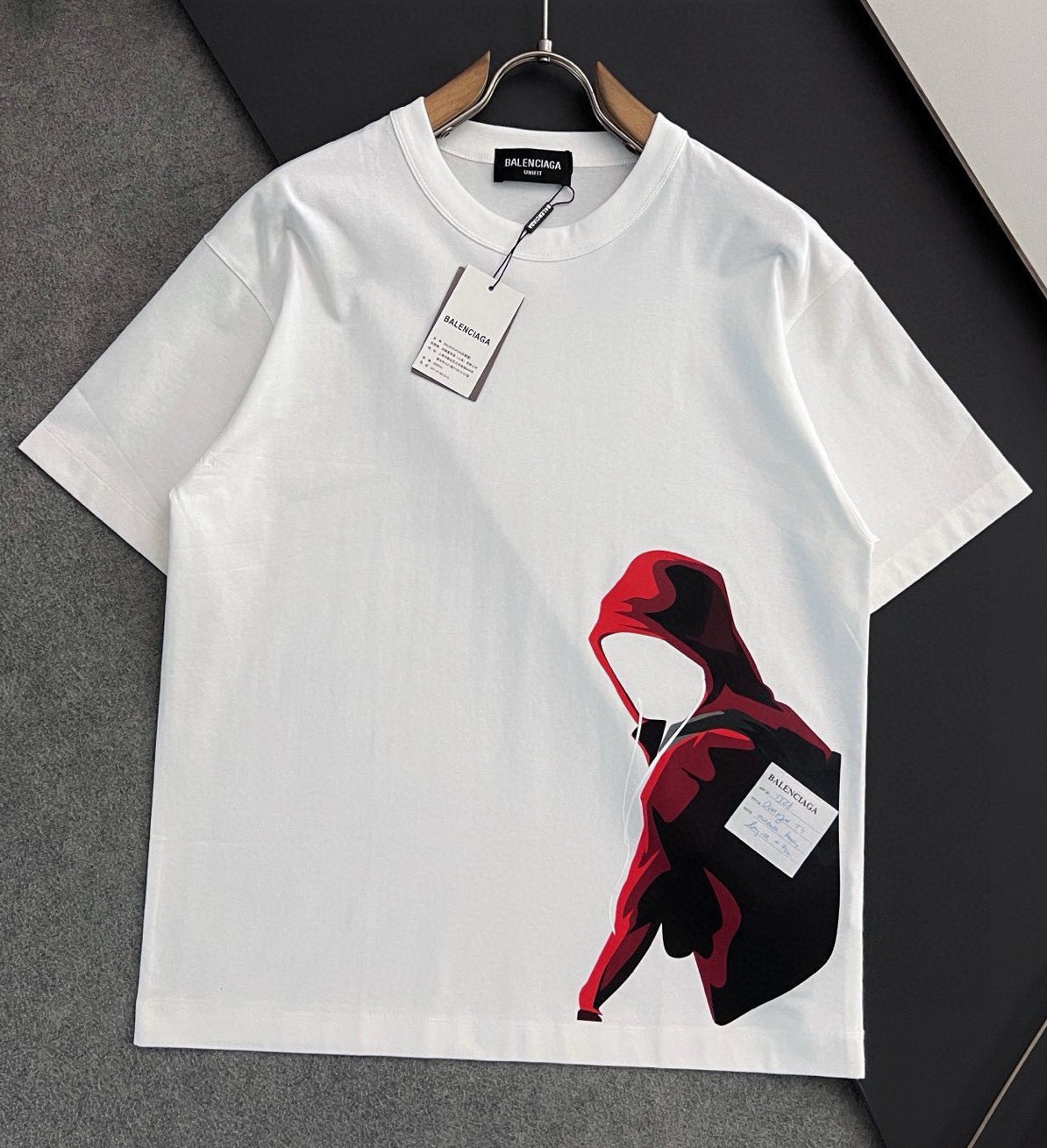 [홍콩명품.BALENCIAGA]발렌시아가 2025 남성용 반팔티 BL1234 YB  홍콩명품의류,구매대행,온라인명품