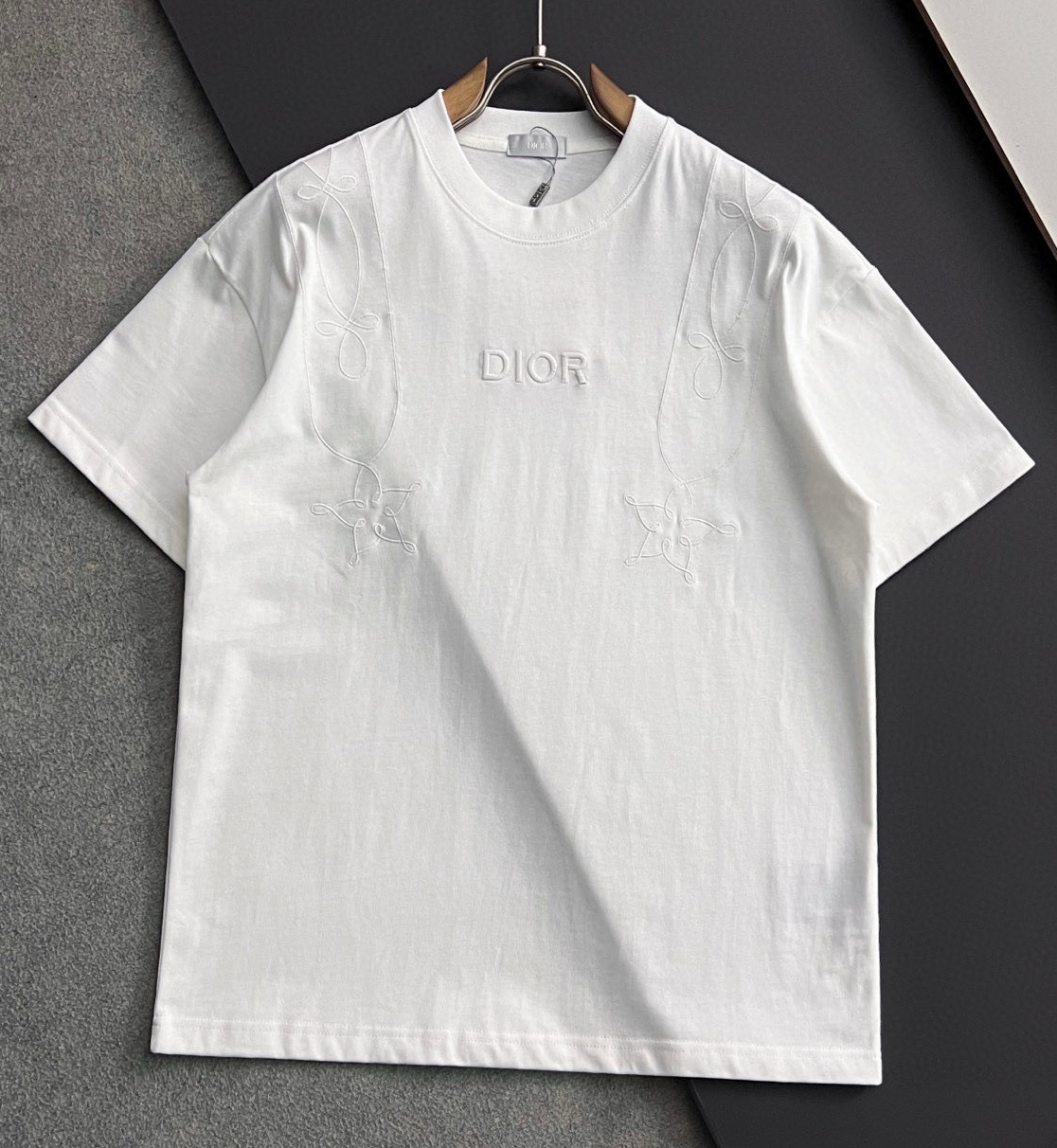 [홍콩명품.Christian Dior]크리스챤 디올 2025 남성용 반팔 CD883 YB  홍콩명품의류,구매대행,온라인명품