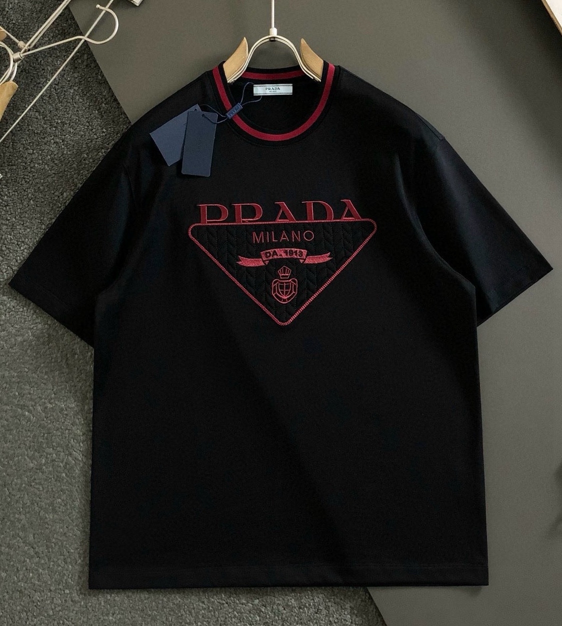 [홍콩명품.PRADA] 프라다 2025 남성용 반팔 PD1351 YB  홍콩명품의류,구매대행,온라인명품