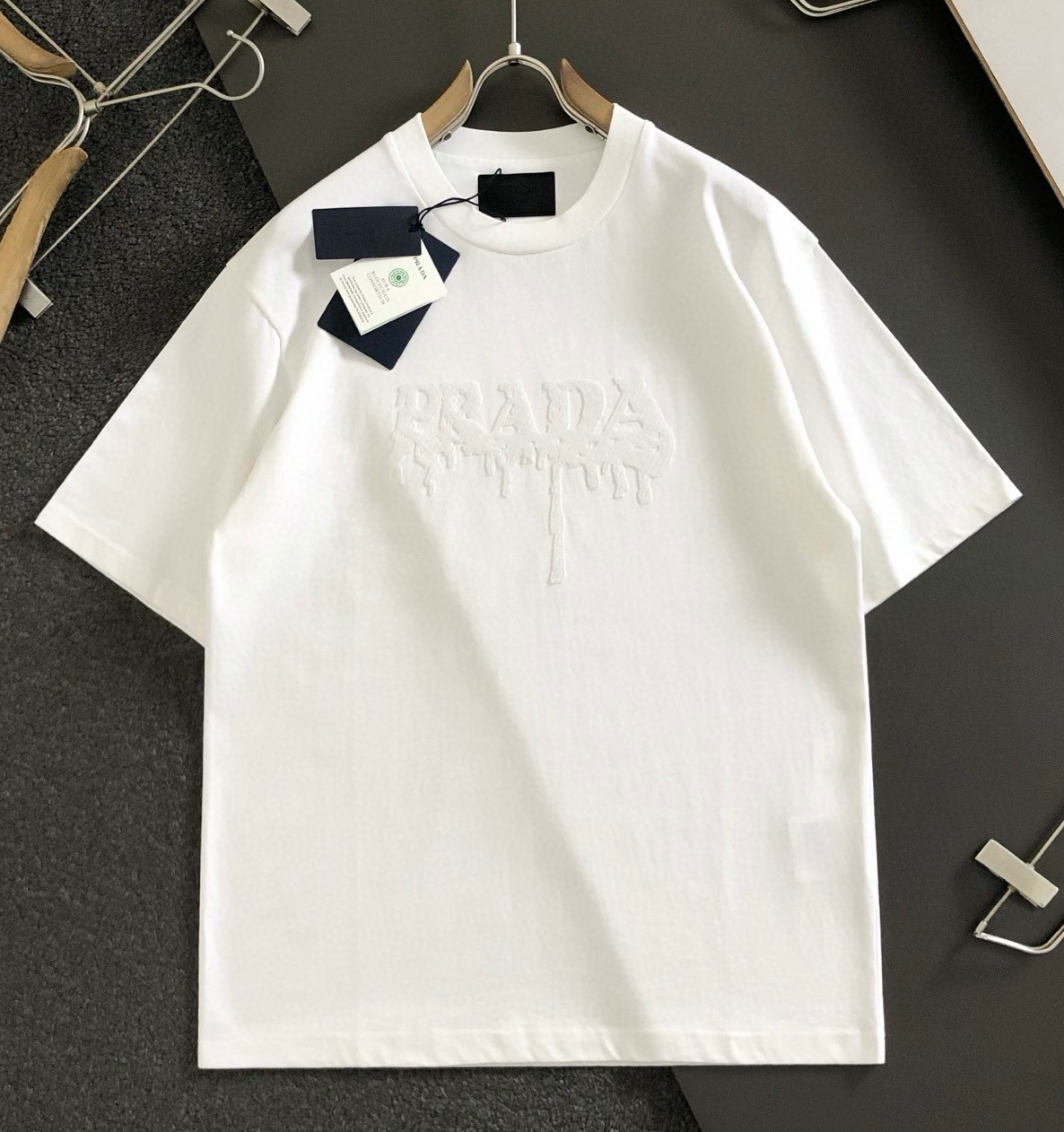 [홍콩명품.PRADA] 프라다 2025 남성용 반팔 PD1356 YB  홍콩명품의류,구매대행,온라인명품