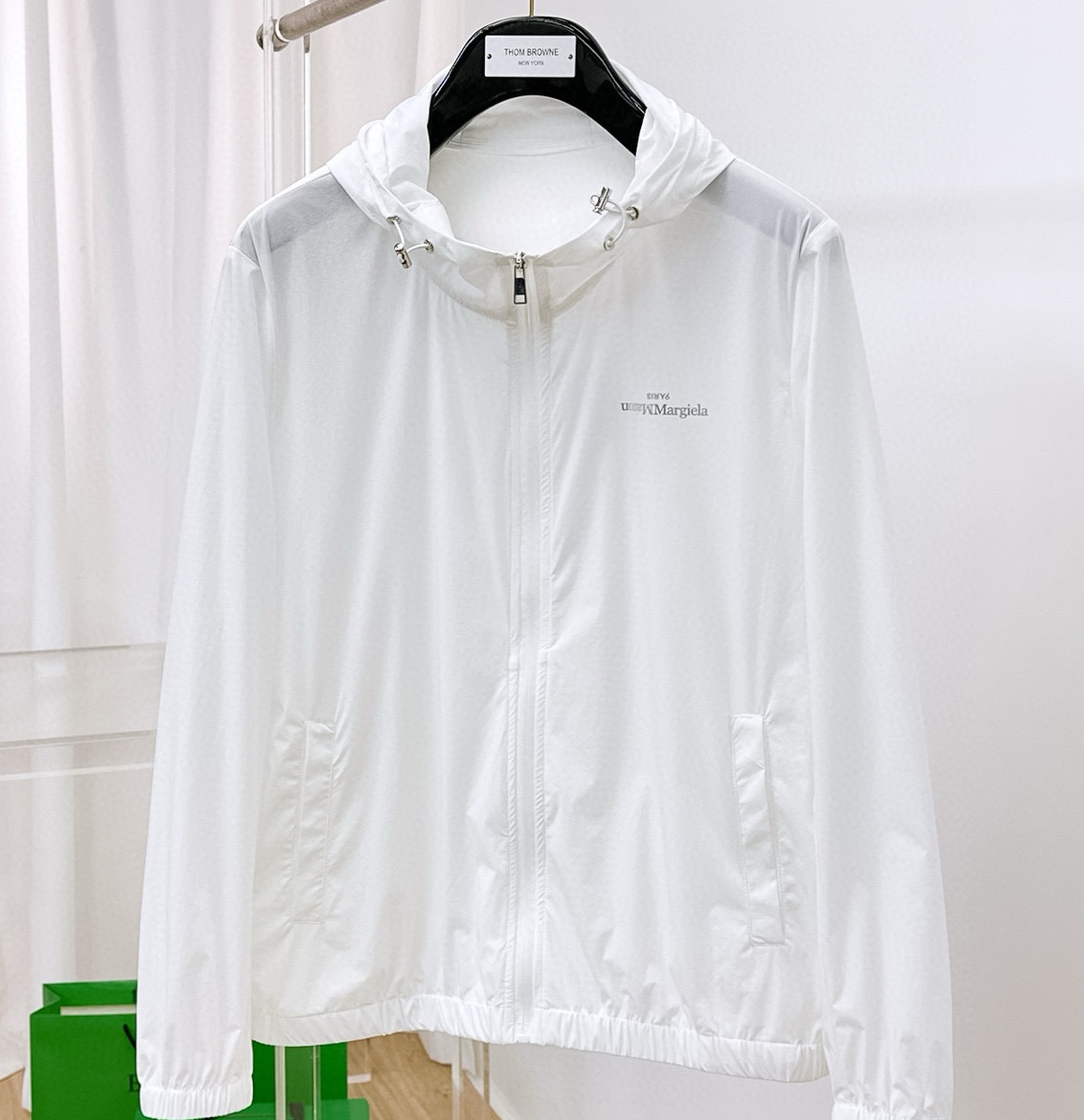 [홍콩명품.MAISON MARGIELA]메종마르지엘라 2025 남성용 바람막이 자켓 MM073 PD 홍콩명품의류,구매대행,온라인명품