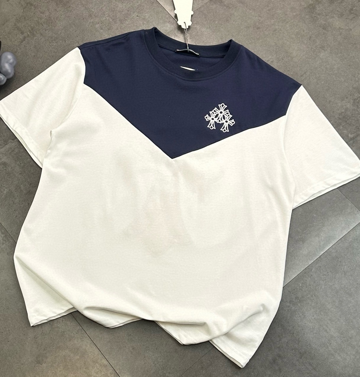 [홍콩명품.CHROME HEARTS] 크롬하츠 2025 남성용 반팔 GC320 PD  홍콩명품의류,구매대행,온라인명품