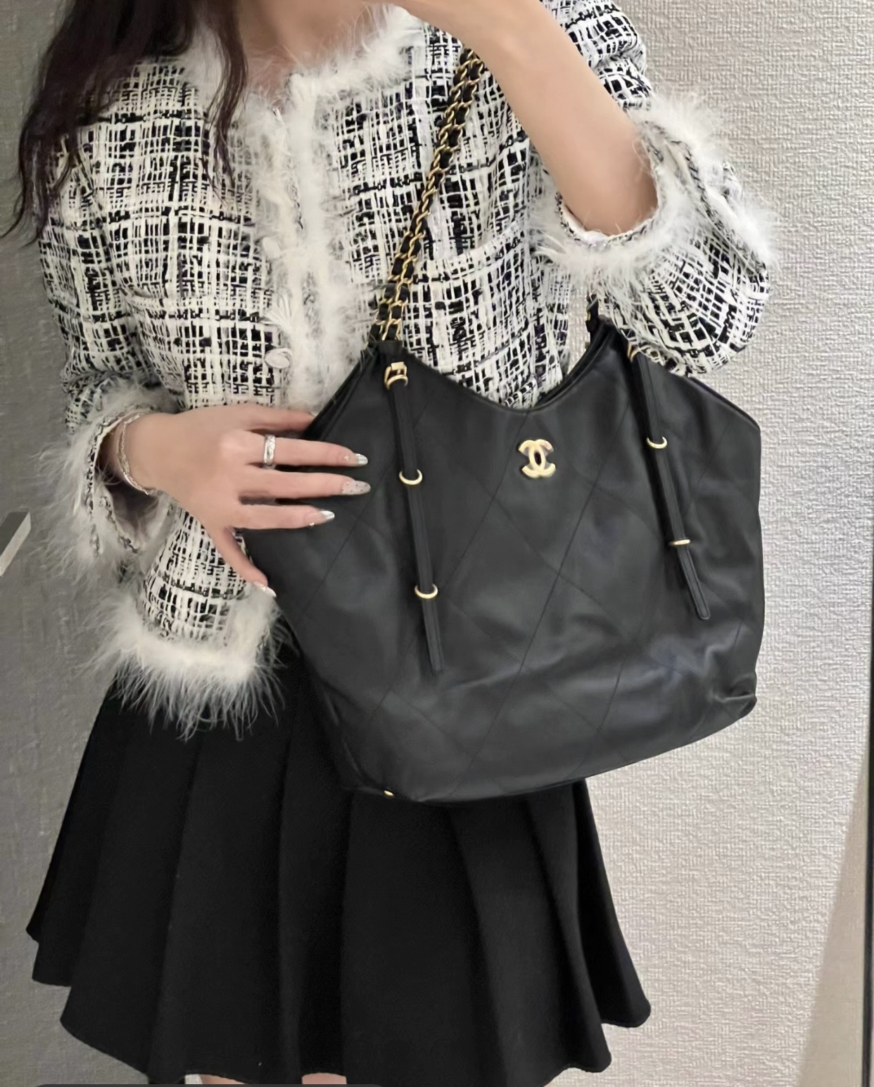 [홍콩명품.CHANEL] 샤넬 맥시 쇼핑백   카프스킨, 골드 메탈  블랙 스몰 GD