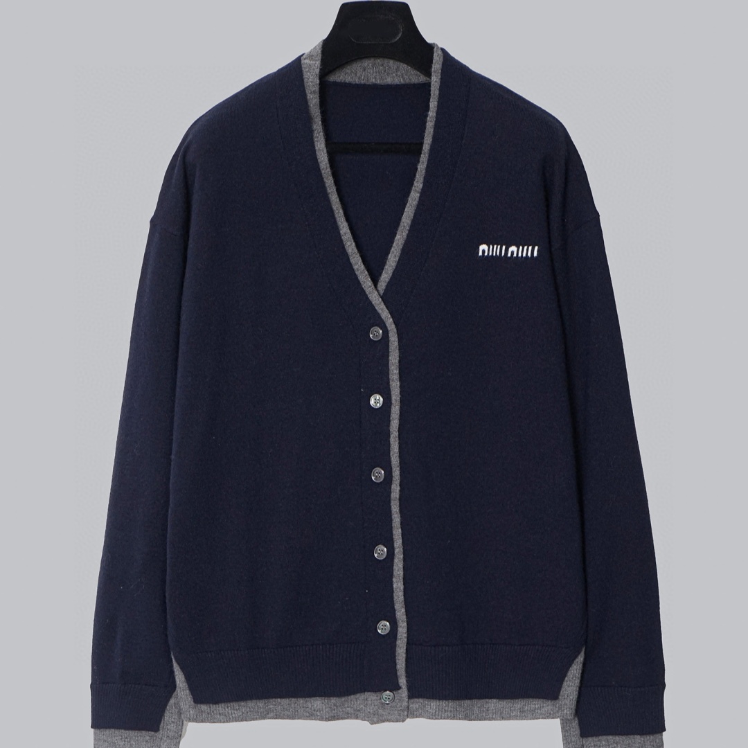 [홍콩명품,MIU MIU] 미우미우 2025 니트 가디건 MM046 ZW 홍콩명품의류,구매대행,온라인명품