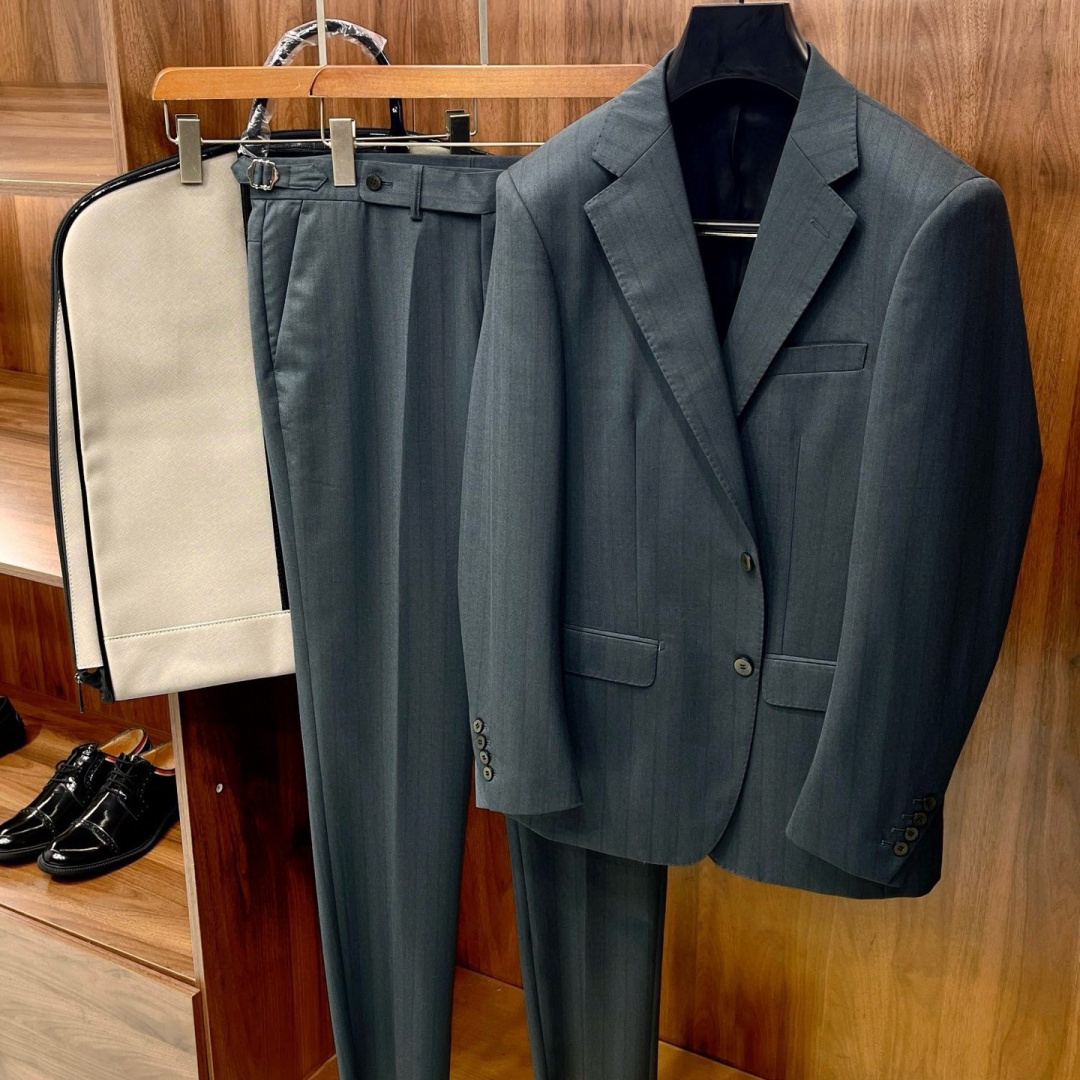 홍콩명품.LOUIS VUITTON] 루이비통 2025 남성용 울 수트자켓 세트 LV2087 HD 홍콩명품의류,구매대행,온라인명품