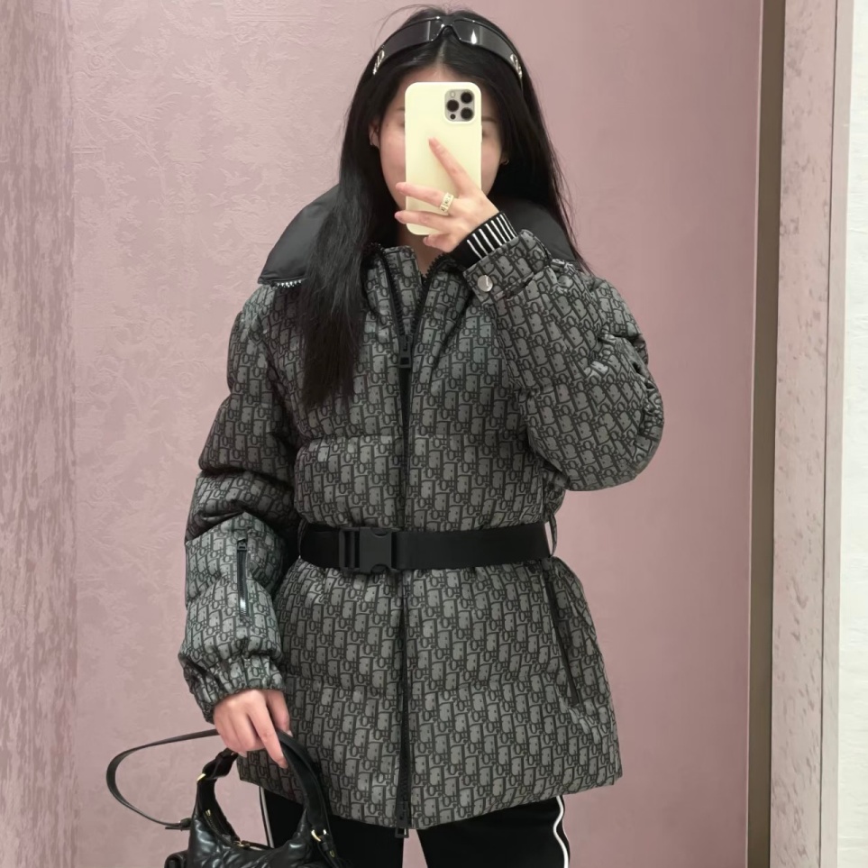 [홍콩명품.Christian Dior]크리스챤 디올 2025 여성 구스다운 패딩 WA6031 JS  홍콩명품의류,구매대행,온라인명품