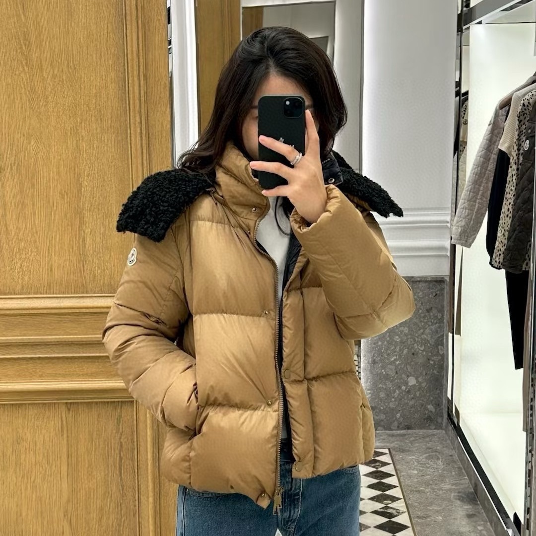 [홍콩명품.MONCLER] 몽클레어 2025 여성 구스다운 패딩 WA6061 JS  홍콩명품의류,구매대행,온라인명품