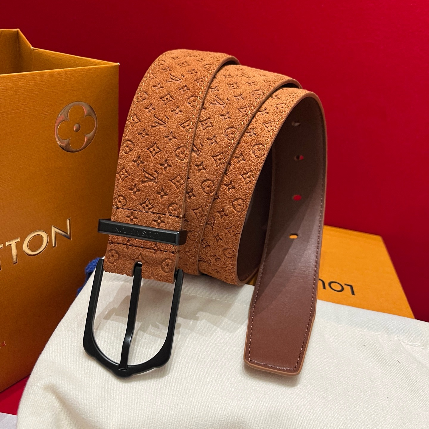 [홍콩명품.LOUIS VUITTON] 루이비통 2026 남성용 가죽벨트 3.5CM  LV004