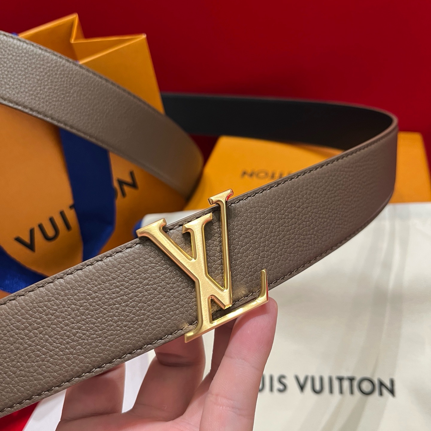 [홍콩명품.LOUIS VUITTON] 루이비통 2026 남성용 가죽벨트 3.5 CM  LV021