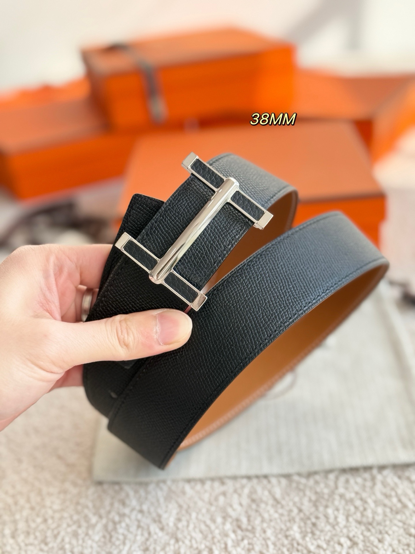[홍콩명품.HERMES] 에르메스 2026 남성용 가죽벨트 3.8 CM HM039